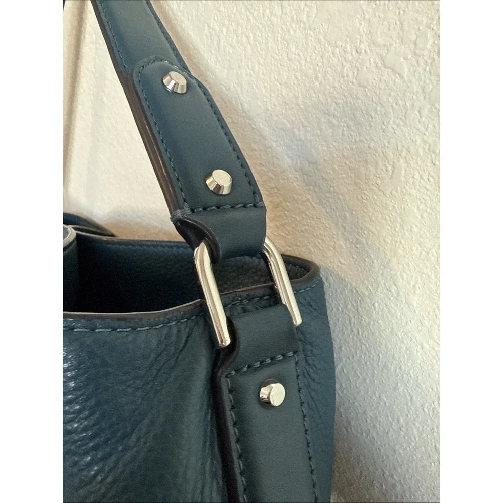 Michael Kors Evie Large Pebbled Leather Hobo Bag Silver‎ Tone Hardware-READ